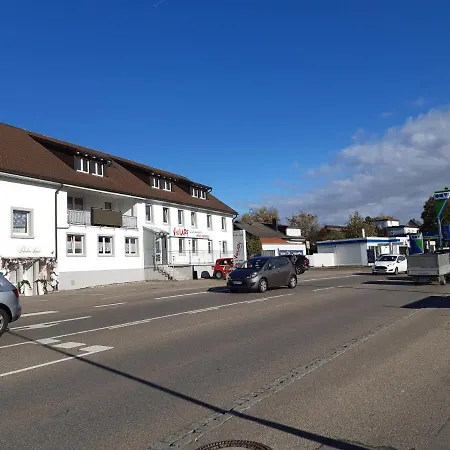 Deutscher Kaiser Pensión 3*